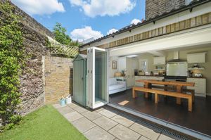 Photo 6- click for photo gallery